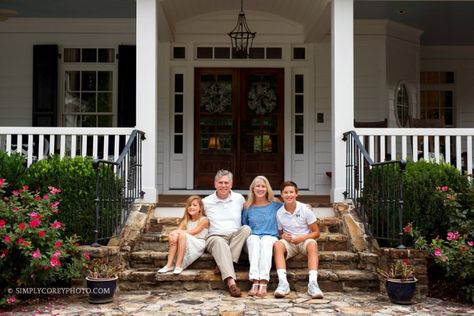 Family Pictures On Porch, Family Pictures In Front Of House, Front Porch Family Pictures, Family Photos In Front Of House, Porch Photoshoot Picture Ideas, Front Porch Photo Shoot Family Pics, Front Porch Family Photos, Porch Photoshoot, Brother Photography