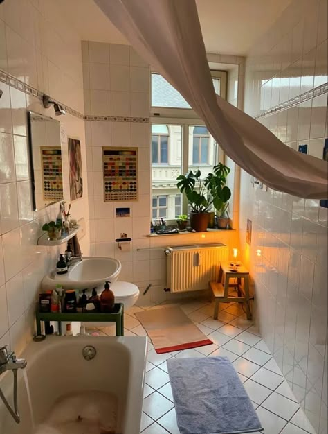 Retro Nyc Apartment, East Village Apartment Aesthetic, European Bathroom Aesthetic, Bathroom Eclectic Decor, 20 Something Apartment, Clean Maximalist Decor, Apartment Transformation Before After, Dreamy Studio Apartment, Cute Bathroom Inspo Aesthetic