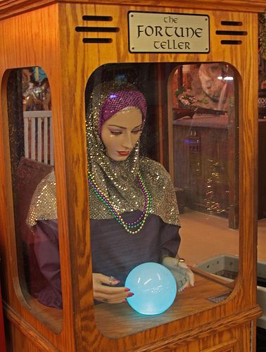 The Fortune Teller What ever happened to these machines???? Vintage Fortune Teller, The Fortune Teller, Penny Arcade, Little Misfortune, Juke Box, Vintage Carnival, Big Top, Circus Party, Vintage Circus