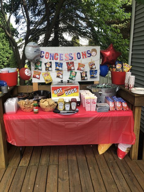 Concession Stand Party Ideas Food Tables, Diy Chip Holder For Party, Concession Themed Food, Baseball Concession Stand Food, Concession Stand Birthday Party, Phillies Party, Birthday Party Concession Stand, Baseball Party Snacks, Concession Stand Food Ideas Birthday