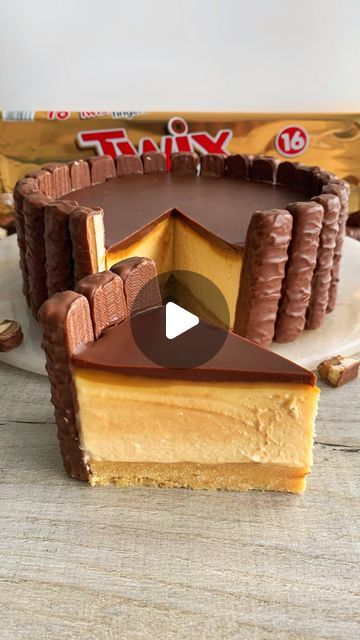 NO-BAKE TWIX CHEESECAKE 😍

Just 3 days to go until my new book No Bake Baking is finally released! 🥳 So here’s one of the many �... | Instagram Twix Cheesecake Recipe, No Bake Baking, Fitwaffle Kitchen, Moist Fruit Cake Recipe, Twix Cheesecake, Mini No Bake Cheesecake, Carnation Caramel, Cheesecake Caramel, Twix Chocolate