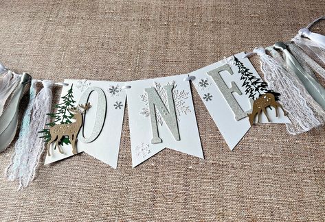 Winter Wonderland First Birthday Party Decorations Snowflake - Etsy Winter 1st Birthday Party Boy, Winter Onederland Birthday Party Boy, Winter Baby Birthday Party, Winter Onederland Party Boy, Winter Wonderland First Birthday, Winter Woodland Birthday, Wonderland First Birthday, Woodland First Birthday, Deer Party