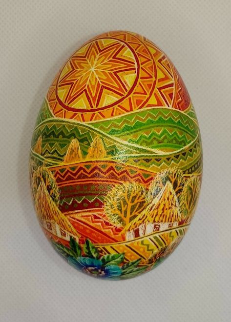 Ukrainian Egg Designs, Ukranian Eggs Design, Ukrainian Easter Eggs Patterns, Ukraine Eggs, Russian Easter Eggs, Pysanky Eggs Pattern, Pysanky Egg, Russian Eggs, Ukrainian Eggs