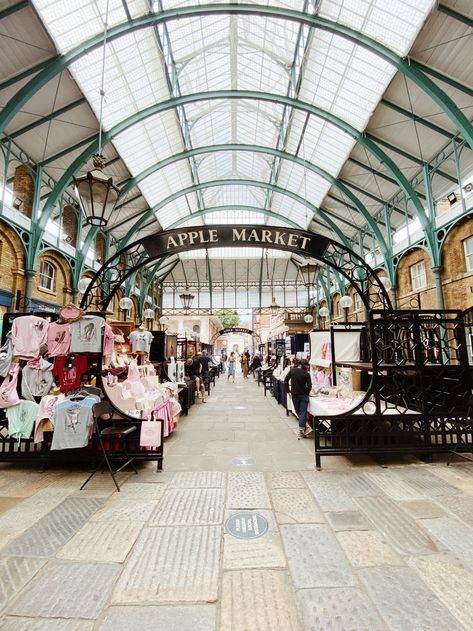 The Apple Market Best Markets In London, Vegetable Market, Burlington Arcade, London Bucket List, Travel Guide London, Regent Street, London Shopping, London Aesthetic, Richest In The World