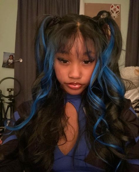 Blue Ninja, Mixed Curly Hair, Y2k Hairstyles, Hair Streaks, Dyed Hair Inspiration, Hairdos For Curly Hair, Pretty Hair Color, Dye My Hair, Hair Dye Colors