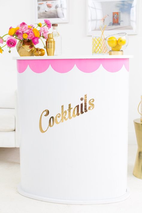 Diy Portable Bar, Retro Diy, Serving Bar, Fiesta Tropical, Portable Bar, Cocktails Bar, Bar Tables, Diy Bar, Mobile Bar