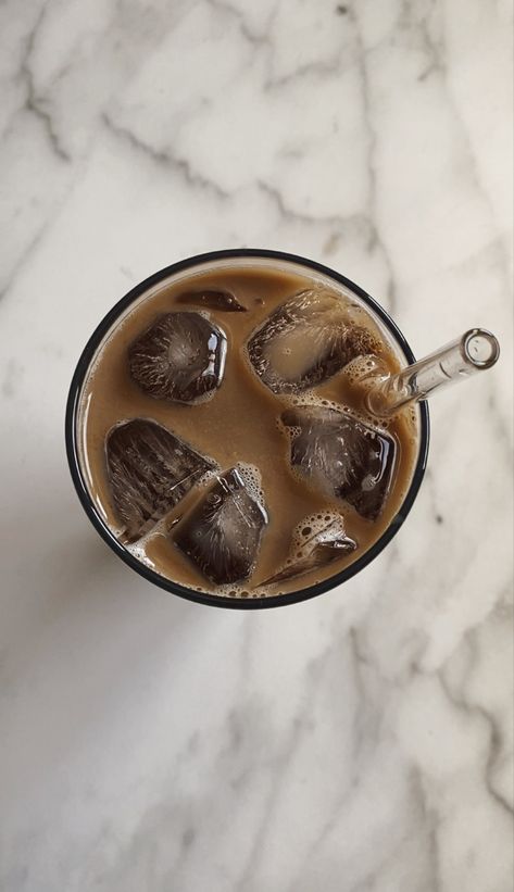 Caramel iced coffee dark coffee marble countertops glass straws diamond ice cubes Aesthetic Ice Cubes, Coffee Top View, Coffee Marketing, Caramel Iced Coffee, Coffee Market, Ice Texture, Diamond Ice, Dark Coffee, Pure Form