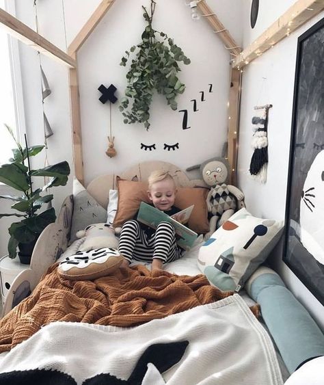 Boy's Bedroom Ideas - Themes, Colors, Functionality -  . . Add plants, storage, personalize it to create their own space.  #bedrooms #decorating #boys #bedroomdecor #personalized #storage Small Bedroom Inspiration, Koti Diy, Toddler Rooms, Beautiful Bedroom, Toddler Bedrooms, Boy Bedroom, Big Boy Room, Boys Bedrooms, Baby Bedroom