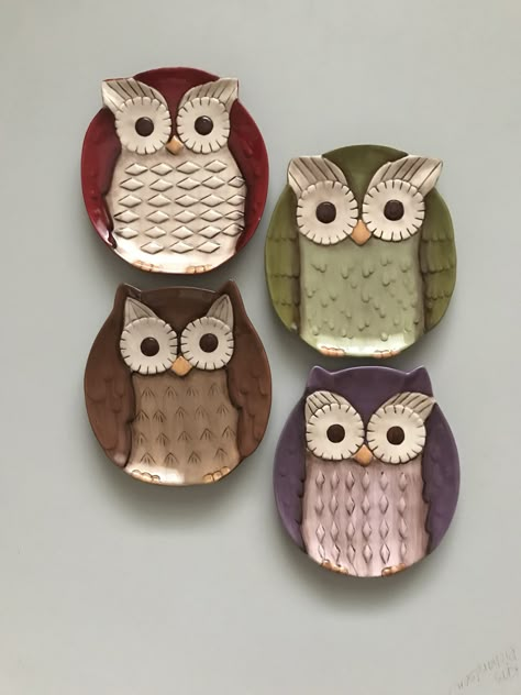 Owl Clay Art, Owl Cookies Decorated, Owl Clay Sculpture Easy, Clay Owl Wall Hanging, Owl Pottery, Tidbit Plates, Polymer Clay Owl Mug, Owl Plate, Pottery Spoon Rest