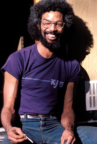 Gil-Scott Heron. Clarence Clemons, Gil Scott Heron, Black Glamour, Jazz Musicians, Black Music, In Memoriam, Jazz Blues, Amy Winehouse, All That Jazz