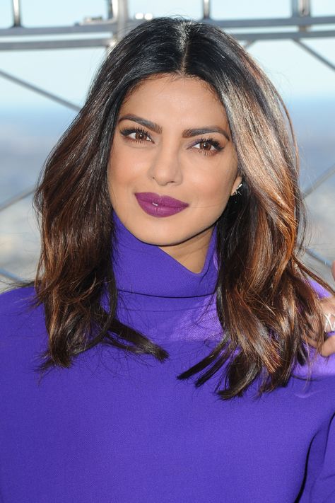 Priyanka Chopra Makeup, Vogue Hair, Girls Magazine, Hair 2018, Brown Girl, Priyanka Chopra, Hair Dos, Balayage Hair, About Hair