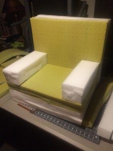 How to Make a Foam Toddler Chair - The Babcock Family Diy Toddler Furniture, Diy Pillow Chair, Toddler Chair Diy, Kids Reading Chair, Toddler Sofa Chair, Diy Kids Chair, How To Make Sofa, Upholstered Chairs Diy, Toddler Armchair