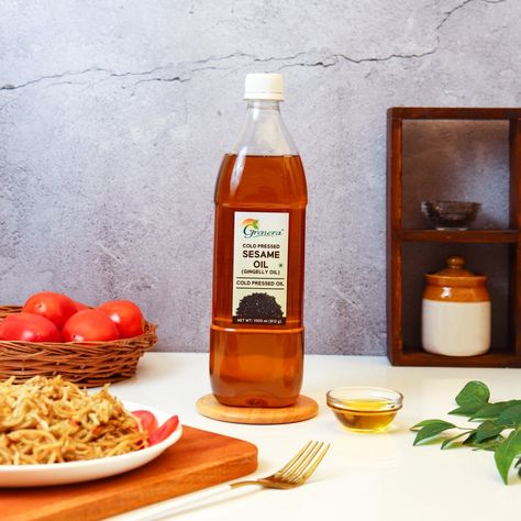 #cookingoil #edibleoil #sesameoil #productphotography #productstyling #foodphotography #foodstyling #noodlesphotography Cooking Oil Photography, Hand Shots, Oil Photography, Brand Marketing Strategy, Cold Pressed Oil, Ad Ideas, Edible Oil, Mustard Seed, Cooking Oil