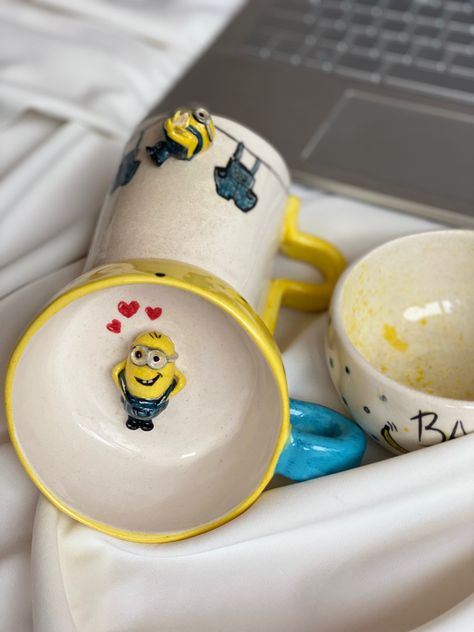 Disney Ceramics Ideas, Disney Ceramics, Hand Painted Pottery, Ceramics Ideas, Ceramics Ideas Pottery, Ceramic Bowl, Pottery Painting, Ceramic Bowls, Minion