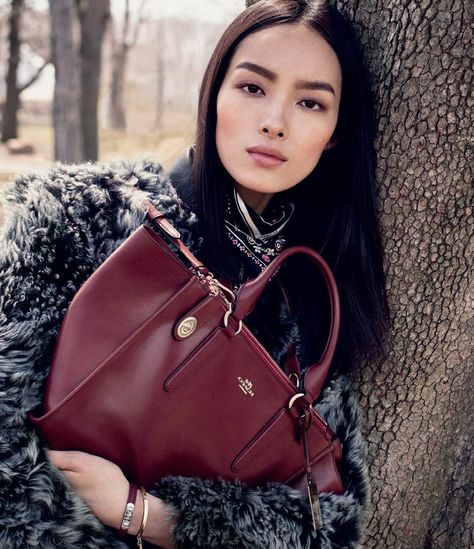 #Peace.Love.FeiFeiSun Sun Photoshoot, Fei Fei Sun, 90s Models, Steven Meisel, Estée Lauder, My Favorite Image, Balenciaga City Bag, Ad Campaign, Fashion Poses