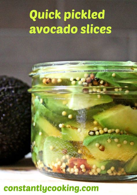 Pickled Avocado Recipe, Pickled Veggies Recipe, Pickled Apples, Pickled Fruit, Easy Pickling Recipes, Pickled Vegetables Recipe, Pickled Turnips, Quick Pickled, Fermentation Recipes