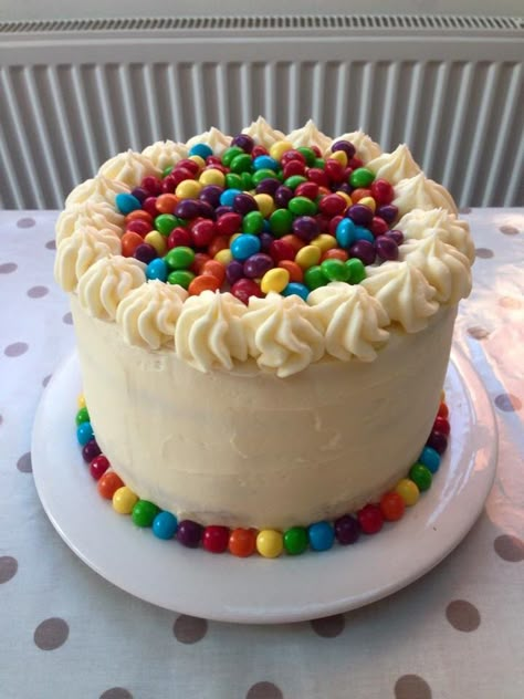 Skittle Cake Ideas, Birthday Cake With Skittles, Smartie Birthday Cake, Skittle Cake Birthday, Smarties Cake Birthday, 2 Tier Rainbow Cake, Skittles Birthday Cake, Skittle Cupcakes, Kids Rainbow Cake