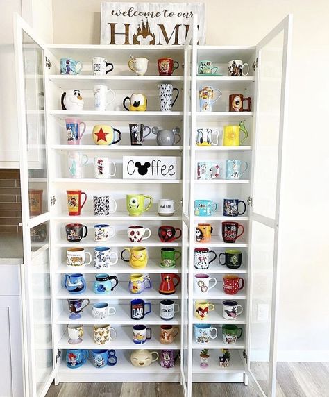 Disney Mugs Display, Disney At Home, Home Cleaning Tips, Casa Disney, Coffee Mug Display, Mug Storage, Disney Coffee Mugs, Mug Display, Cabinet Remodel