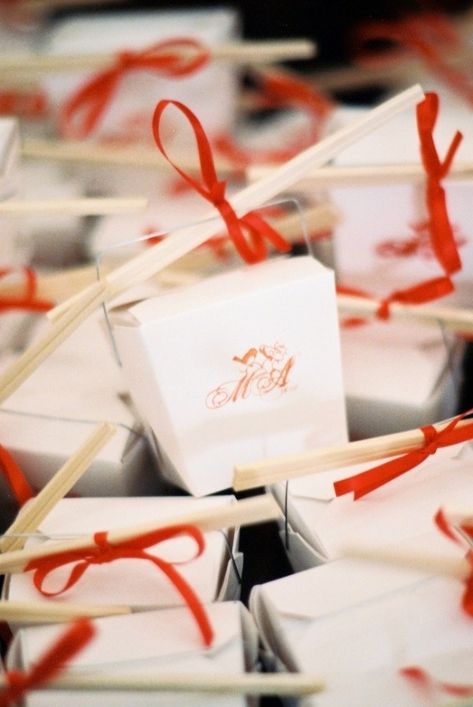 Naruto Wedding, Chinese Wedding Favors, Chinese Party, Vietnamese Wedding, Wedding Favors And Gifts, Chinese Take Out, Favour Boxes, Traditional Weddings, Japanese Wedding