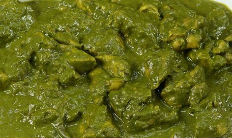 Palak Chicken Recipe Palak Chicken Recipe, Chicken Recipe Indian, Benefits Of Spinach, Palak Chicken, Healthy Curry Recipe, Fish Biryani, Pakistani Dishes, Spinach Benefits, Indian Chicken Recipes