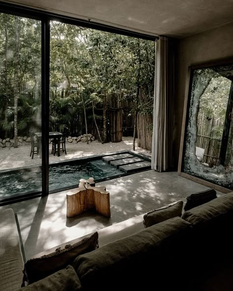 Bardo Tulum (@tulumbardo) • Instagram photos and videos Tulum Architecture, Tulum House, Dream House Garden, Atrium House, Garden Swimming Pool, House Modern, Plant Decor Indoor, Village Houses, Backyard Oasis