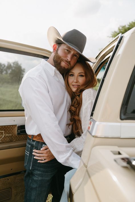 Pick Up Truck Couple Pictures, Classic Truck Engagement Photos, Engagement Shoot With Car, Classic Truck Photo Shoot, Gas Station Photoshoot Couple, Couples Truck Pictures, Truck Bed Engagement Pictures, Old Truck Engagement Pictures, Engagement Photos Truck