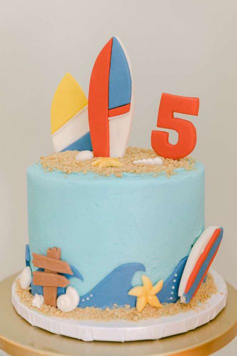 Check out this cool Summer surf-themed birthday party! What a great cake! See more party ideas and share yours at CatchMyParty.com Surf Birthday Party Boy, Surfer Birthday Party, Surfing Cake, Surfer Cake, Surfer Birthday, Rainbow Cake Pops, Summer Birthday Cake, Beach Birthday Cake, Surf Cake