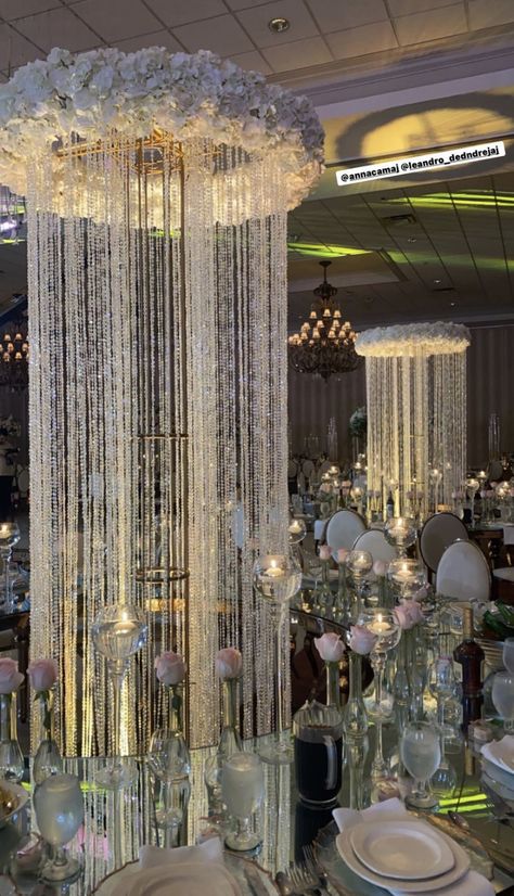 Event Ceiling Decor, Floating Christmas Tree, Floating Centerpieces, Elegant Wedding Themes, 16th Birthday Decorations, 3d Snowflakes, Wedding Entrance Decor, Table Centerpiece Decorations, Dream Wedding Decorations