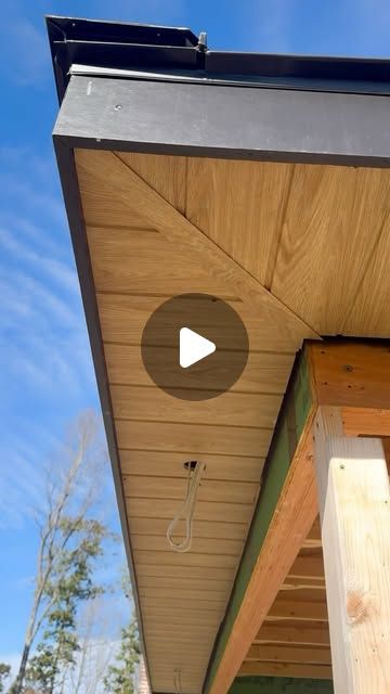 William Keith Dykes on Instagram: "Outside corner miter on my @chamclad_ soffit looking tight! #gotitcoach #custom #customhomebuilder #customhomes #newconstruction #howto #tips #soffit #woodsoffit #fauxwood #chamclad #recycled #building #buildingproducts #fascia #blackfascia" Soffit Ideas Exterior, Soffit Exterior, Soffit Lighting, Recycled Building, Siding House, Retirement Life, Outdoor Space Ideas, Container Ship, House Siding