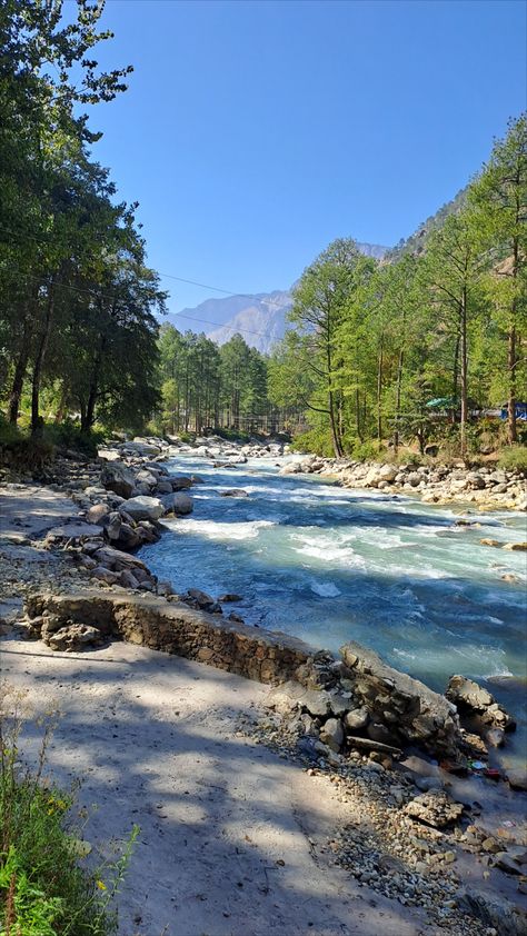 kasol himachal pradesh Kasol Trip Aesthetic, Kasol Trip, Kasol Himachal Pradesh, Valley Aesthetic, Parvati Valley, Jammu Kashmir, Illusion Drawings, Top Places To Travel, Khyber Pakhtunkhwa