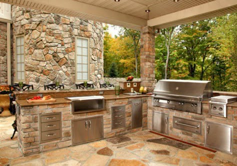 Outdoor Kitchen Countertops, House Pool, Outdoor Kitchen Bars, Outdoor Kitchen Appliances, Outdoor Kitchen Design Layout, Backyard Kitchen, Basic Kitchen, Outdoor Kitchen Patio, Kitchen Designs Layout