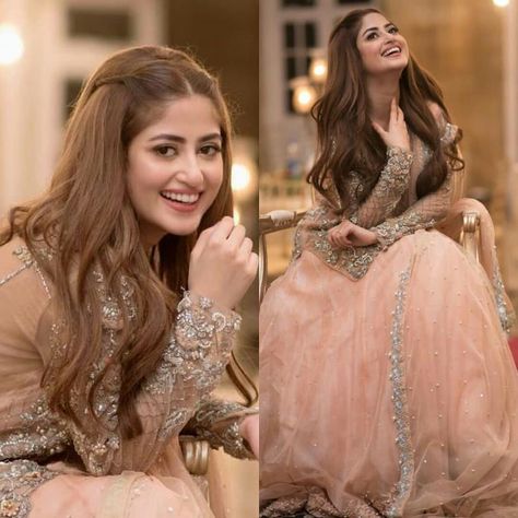 Hairstyle For Sarara, Sarara Dress Hairstyle, Hairstyles For Pakistani Wedding, Hamza Abbasi, Sarara Dress, Sajal Ahad, Pakistani Bridal Hairstyles, Sajjal Ali, Bridal Mehndi Dresses