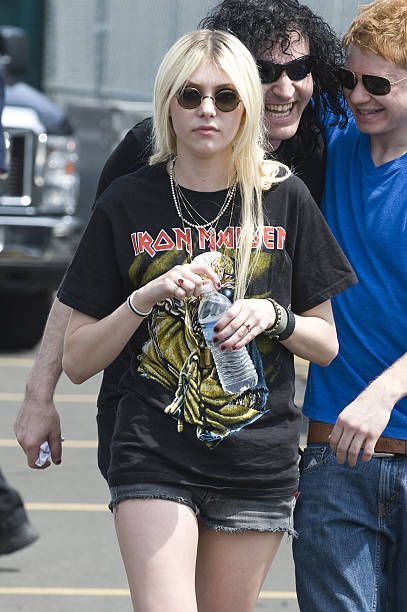 Maiden Outfit, Iron Maiden Shirt, Outfit Inspo Board, Best Iron, Power Trip, Taylor Momsen, Vintage T Shirts, Band Shirts, Iron Maiden