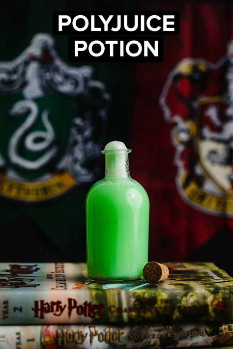 This Polyjuice Potion is the perfect green punch to serve at your next Harry Potter party or Halloween party! Made with Sprite, lime sherbet and green food coloring, this polyjuice potion recipe comes together in just 5 minutes! Poly Juice Potion Recipe, Polyjuice Potion Punch, Polyjuice Potion Recipe, Green Punch, Harry Potter Birthday Cake, Potions Recipes, Polyjuice Potion, Lime Sherbet, Pumpkin Juice