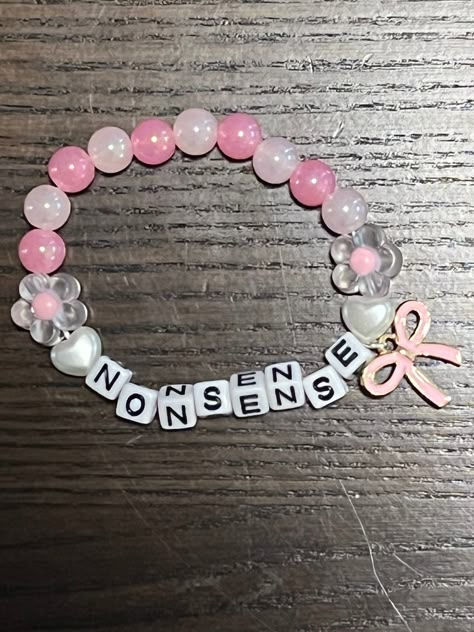 Bracelet Ideas Sabrina Carpenter, Sabrina Carpenter Accessories, Sabrina Carpenter Jewelry, Sabrina Carpenter Bracelet Ideas, Sabrina Carpenter Friendship Bracelet, Sabrina Carpenter Bracelets, Sabrina Concert, Bracelet For Kids, Manish Fashion