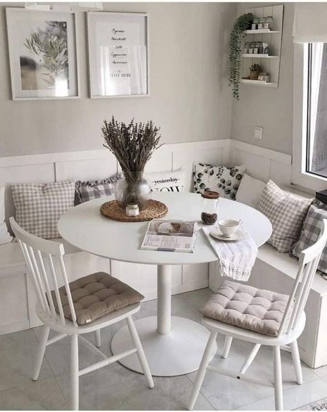 Bench In The Kitchen, Small Dining Room Corner Ideas, Cozy Kitchen Nook Ideas, Kitchen Corner Table, Dinner Nook, Small Kitchen Table Ideas, Corner Dining Table, Corner Bench Dining Set, Dining Room Sofa