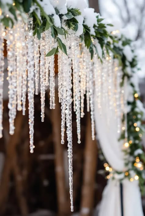 16 Winter Wedding Ideas for A Frosty Fairytale Winter Wedding Balloon Arch, Winter Christmas Wedding Ideas, Winter Wedding Background, Winter Wedding Ice Blue, Winter White Wedding Decor, Winter Wedding Venues Outdoor, Winter Garden Wedding Theme, Winter Wedding Card Box Ideas, Winter Wonderland Bouquet