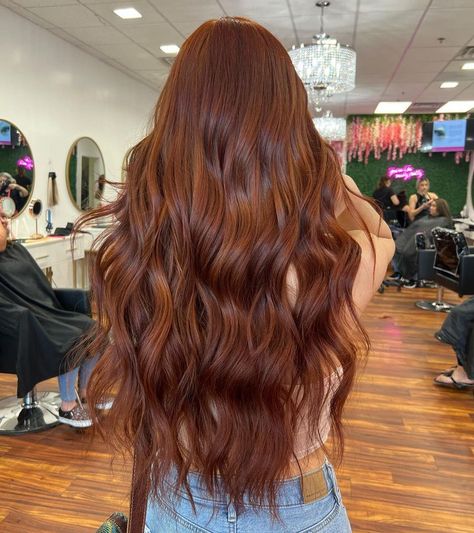 Balayage Copper, Copper Brown Hair, Red Hair Inspo, Brown Hair Inspo, Ginger Hair Color, Hair Color Auburn, Hair Balayage, Haircuts For Medium Hair, Haircut And Color