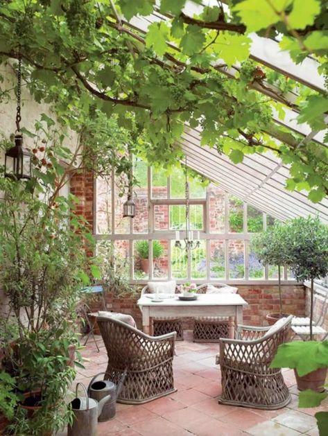 Greenhouse Deck, Modern Farmhouse Sunroom, Greenhouse Attached To House, Greenhouse Addition, Sunroom Renovation, Attached Greenhouse, Greenhouse Sunroom, Sunroom Decorating Ideas, Conservatory Interiors