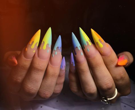 Dripping Paint Nail Art, Paint Drip Nail Design, Drip Nails Design, Rainbow Drip Nails, Drip Nail Design, Paint Drip Nails, Drip Nail Art, Drip Design, Drip Drip