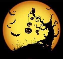 Halloween celebrations are getting eliminated by public schools across the country. Share your thoughts! #Halloween #Education #Teachers #K12 Pelottava Halloween, Strašidelný Halloween, Dekorasi Halloween, Labu Halloween, Carte Halloween, Diy Halloween Decor, Halloween Moon, Halloween Silhouettes, Wallpaper Halloween