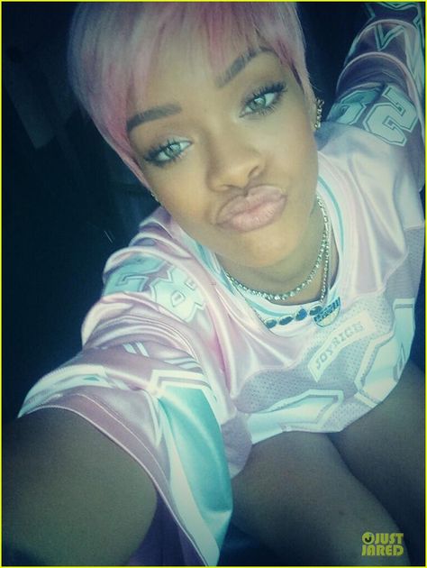 rihanna calls herself ghetto in pink football jersey 06 Rihanna rocks a black ensemble while doing some shopping at The Grove on Sunday (May 25) in Los Angeles.    Earlier in the week, the 26-year-old entertainer showed… Rihanna Pink, Best Of Rihanna, Rihanna Instagram, Pink Pixie, Pink Football, Rihanna Photos, Rihanna Style, Bad Gal, Rihanna Fenty