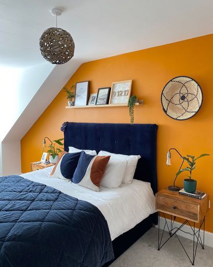 Boys Bedroom Orange, Orange Boys Rooms, Orange Bedroom Walls, Orange Painted Walls, Bedroom Color Combination, Orange Bedroom, Bedroom Orange, Orange Walls, Boys Bedroom Decor