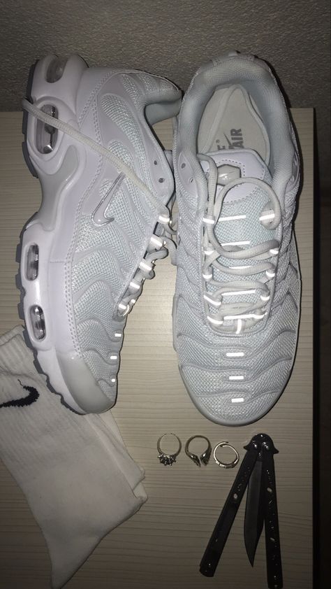 Tn Blancas, Nike Tn White, Nike Vapor Max Air, Tns Nike, Nike Tn Shoes, Tn White, Tn Shoes, Nike Vapor Max, Nike Air Max White