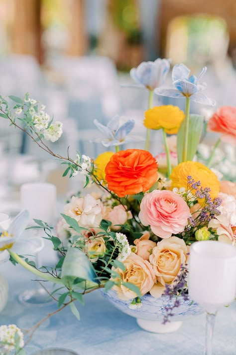 It Was Flower Central at This Couple's Open-Air Venue in Greenville, South Carolina Spring Wedding Garden, Bold Spring Wedding Colors, Urban Garden Wedding, Colorful Wedding, Spring Event Ideas, Spring Wedding Flowers Centerpieces, Colorful Wedding Centerpieces, Open Air Wedding, Small Outdoor Wedding