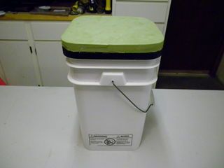 Fishing Bucket Seat  Box Fishing Bucket, Bucket Ideas, Girl Scout Crafts, Girl Scout Ideas, Scouts Crafts, Fishing Diy, Tackle Box, Good Ole, Ice Fishing