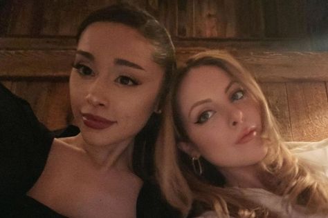 Ariana Grande Shares Loving Tribute for 'Victorious' Costar and Longtime BFF Liz Gillies' 30th Birthday Ariana Grande Today, Victorious Cast, Ariana Instagram, Liz Gillies, Elizabeth Gillies, Ariana Grande Photos, Ariana Grande Pictures, Ariana G, Mia 3