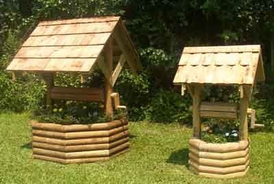 wishing wells/planters Diy Wishing Well, Windmill Woodworking Plans, Wishing Well Planter, Wishing Wells, Wooden Dummy, Landscape Timbers, Into The Wood, Easy Wood Projects, Easy Wood