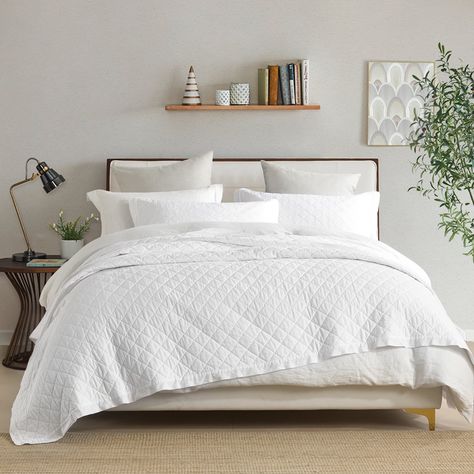 Buy PANGUSHAN 100% Cotton Queen Quilt Set, Elegant Diamond Pattern Solid Color Queen Size Quilt Bedding Set Bedspreads, Reversible Quilted Lightweight Comforter, White Bed Spread for Queen Bed, 3pcs at Walmart.com White Bed Spread, Navy Blue Bedding Sets, Navy Blue Bedding, King Quilt Bedding, King Size Quilt Sets, Blue Bedding Sets, King Quilt Sets, Cotton Quilt Set, Bed Spread