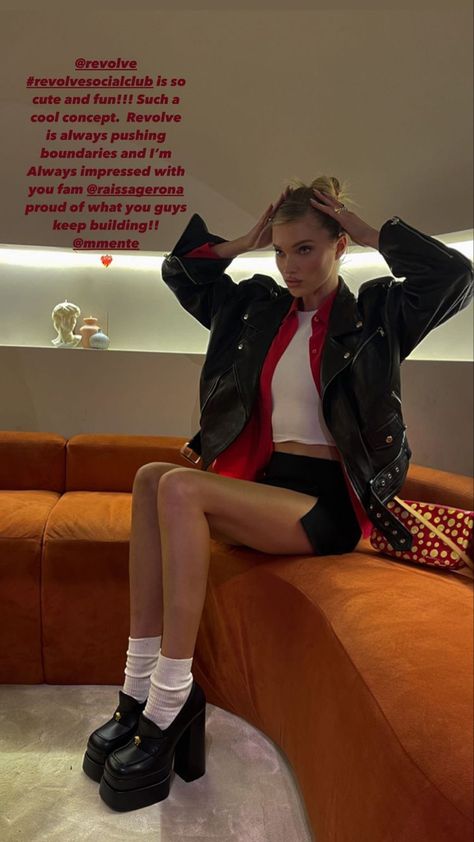 Sleek bun look with black leather jacket and black heel/ loafers. Rockstar vibes. Loafer Heels Outfit, Heel Loafers Outfit, Heeled Loafers Outfit, Platform Loafers Outfit, Elsa Hosk Street Style, Elsa Hosk Outfits, Versace Loafers, Elsa Hosk Style, Loafers Outfit